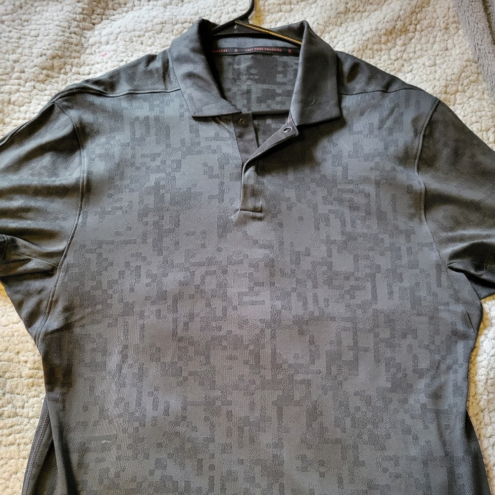 Nike Tiger Woods golf polo